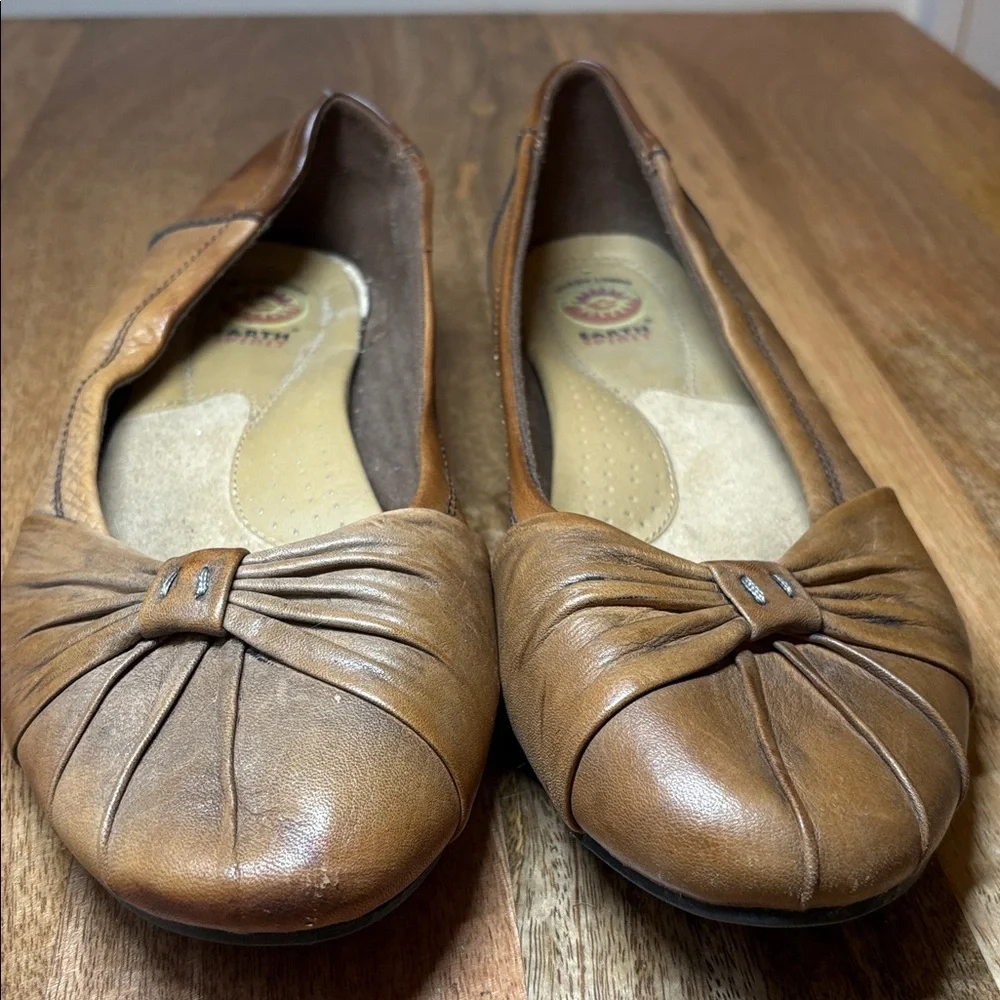 Earth Spirit Brown Leather Flat Size 10